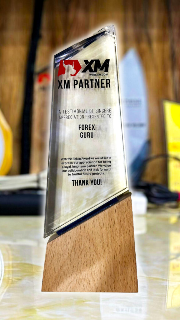 Best Global Partner Forex Trading Award To Dr. Zia-al-Hassan ForexGuru.Pk By Xm.Com